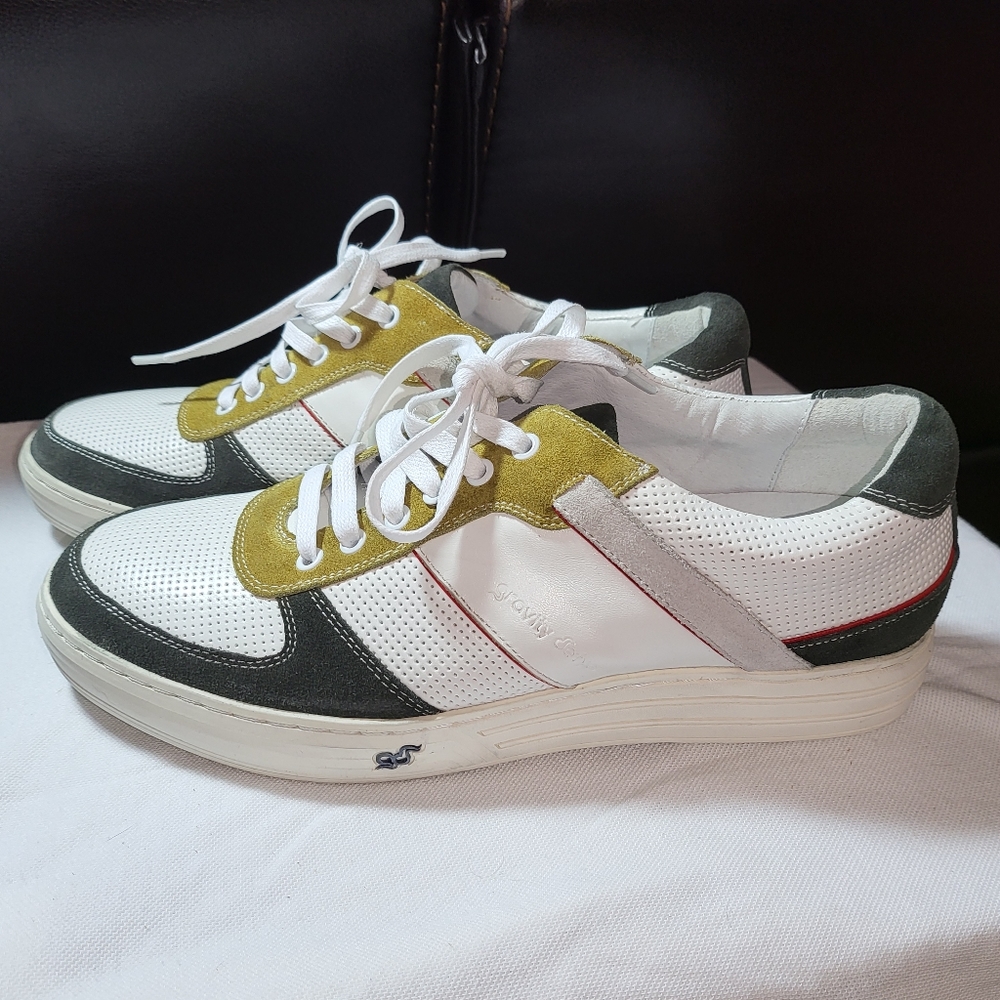 Mens Gravity Defyer Dylan Leather Sneakers size 11 worn once